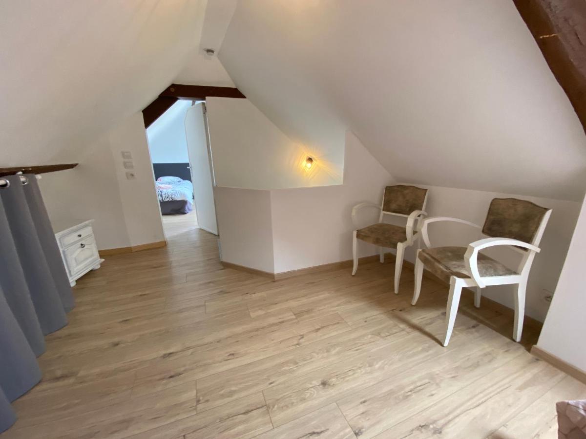 Petite Maison Dans La Prairie La Pellerine Kültér fotó
